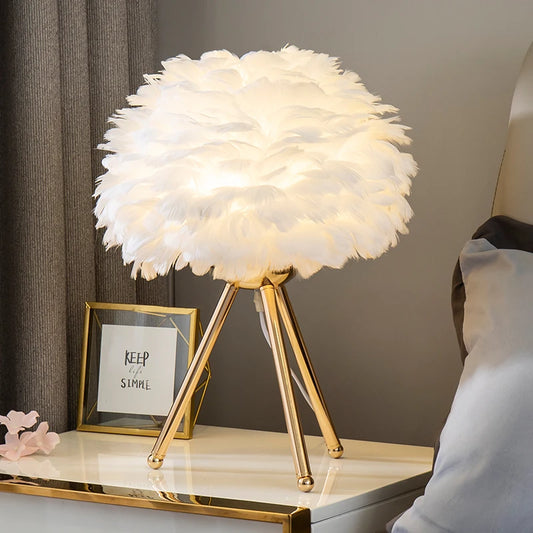 Feather Bedroom Table Lamp Modern Bedside Lamp Living Room Coffee Shop Wedding Christmas Decoration Romantic Goose Feather Lamp